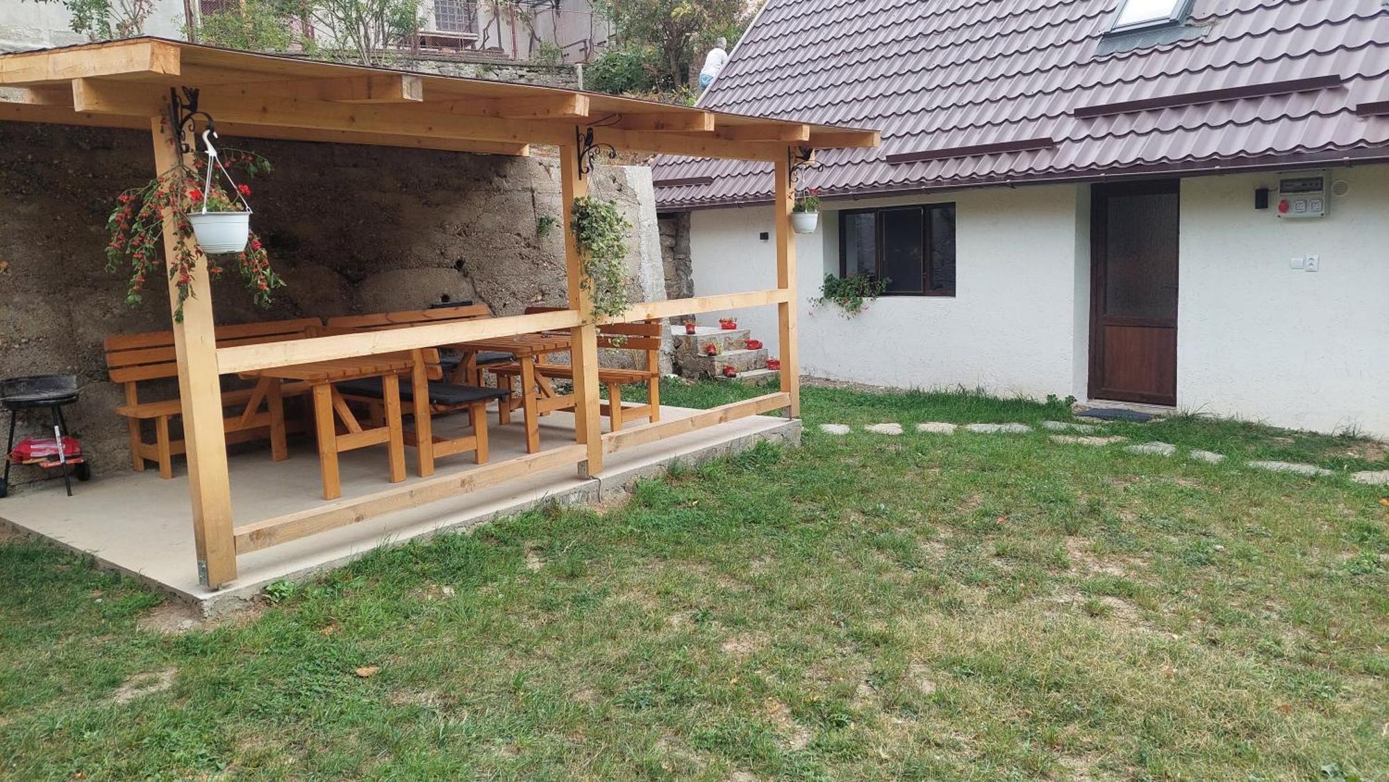 Villa Casa Noua à Sasca Montană Extérieur photo