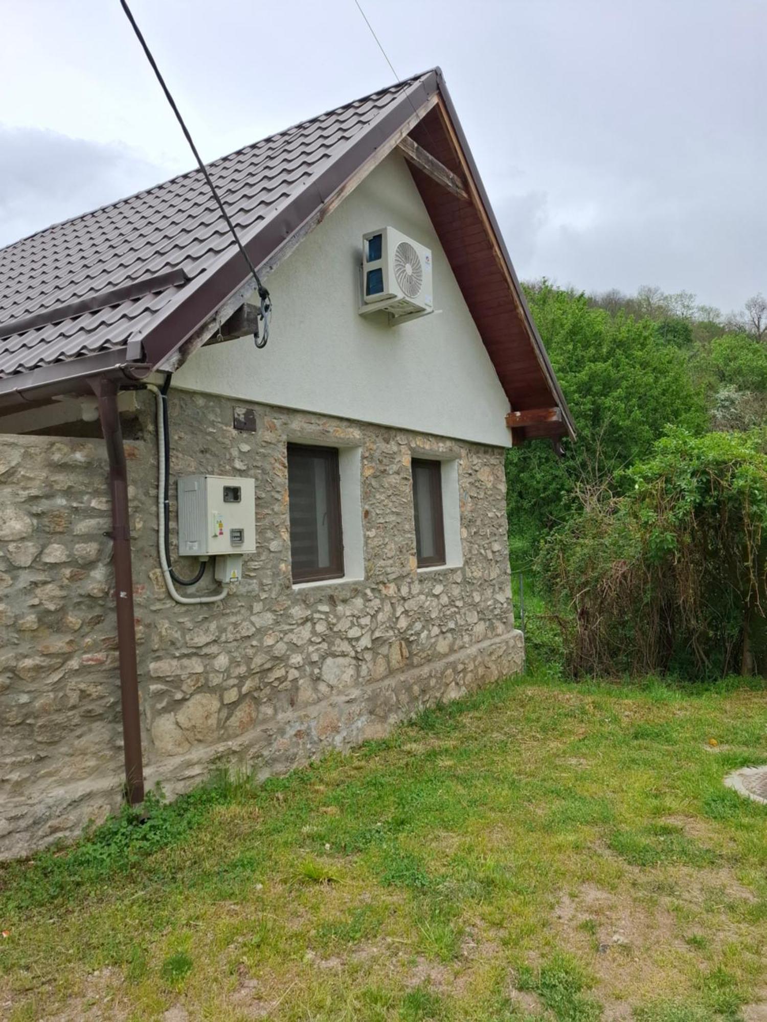 Villa Casa Noua à Sasca Montană Extérieur photo